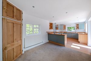 Kitchen- click for photo gallery